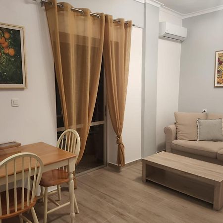 Sea & Chess Apt Rental Chrissi Akti Chania Exterior foto