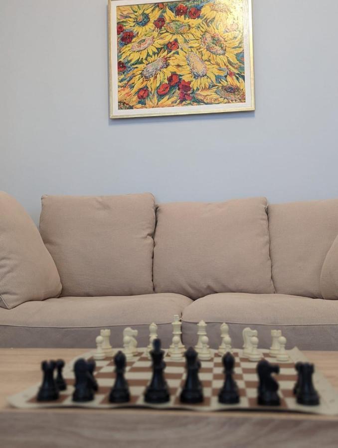 Sea & Chess Apt Rental Chrissi Akti Chania Exterior foto